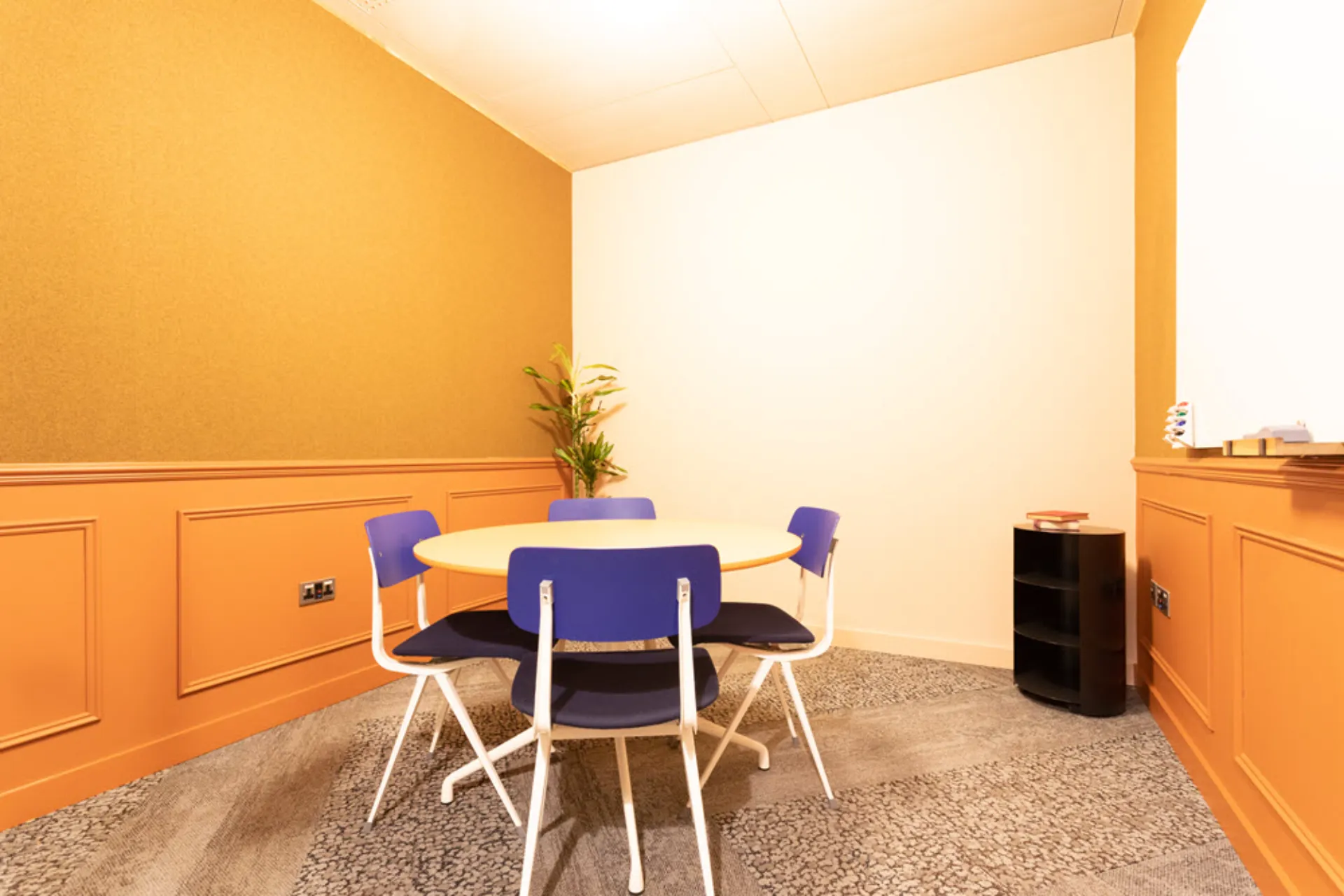 Meeting room 6-D