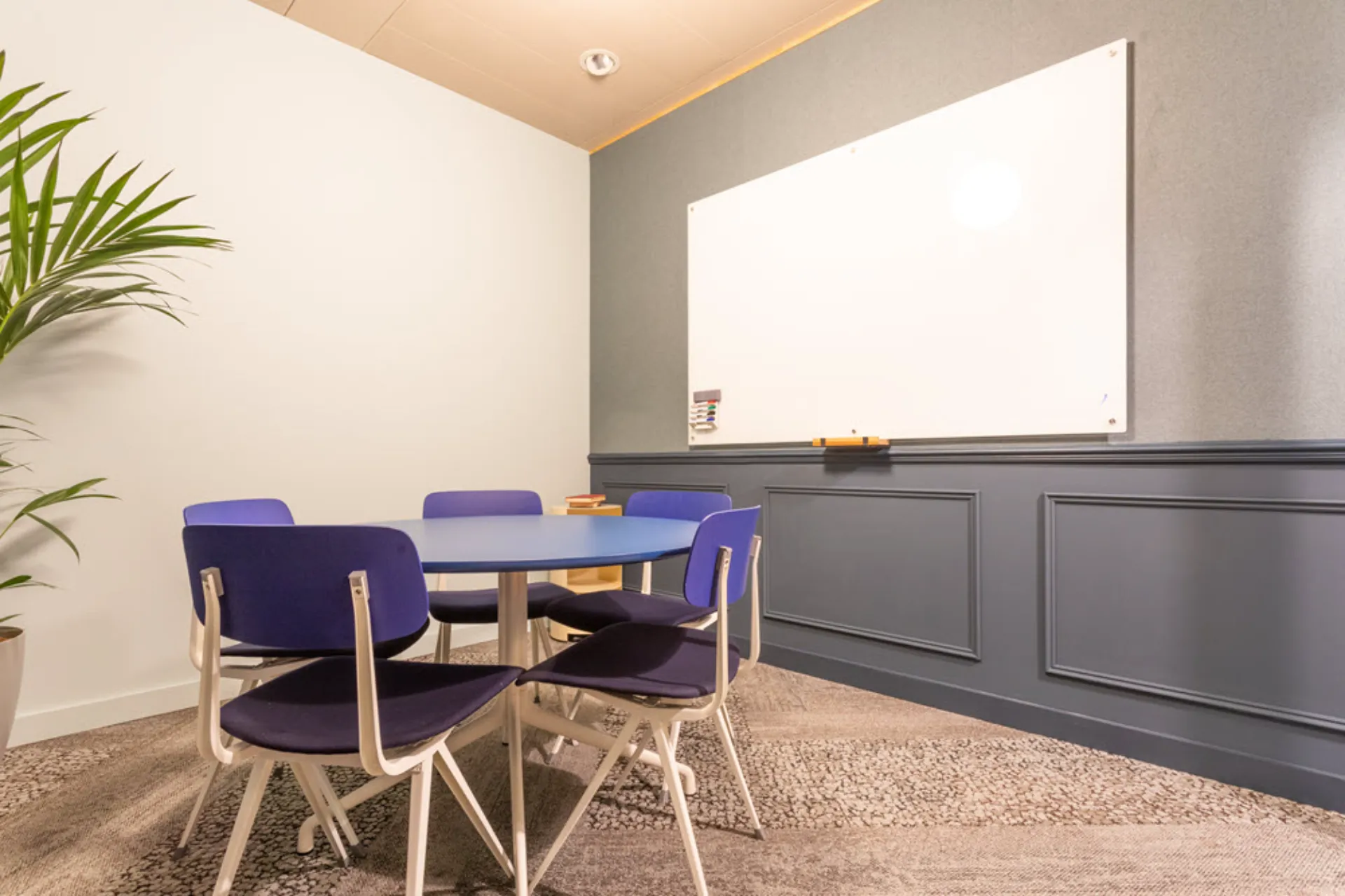 Meeting room 5-E