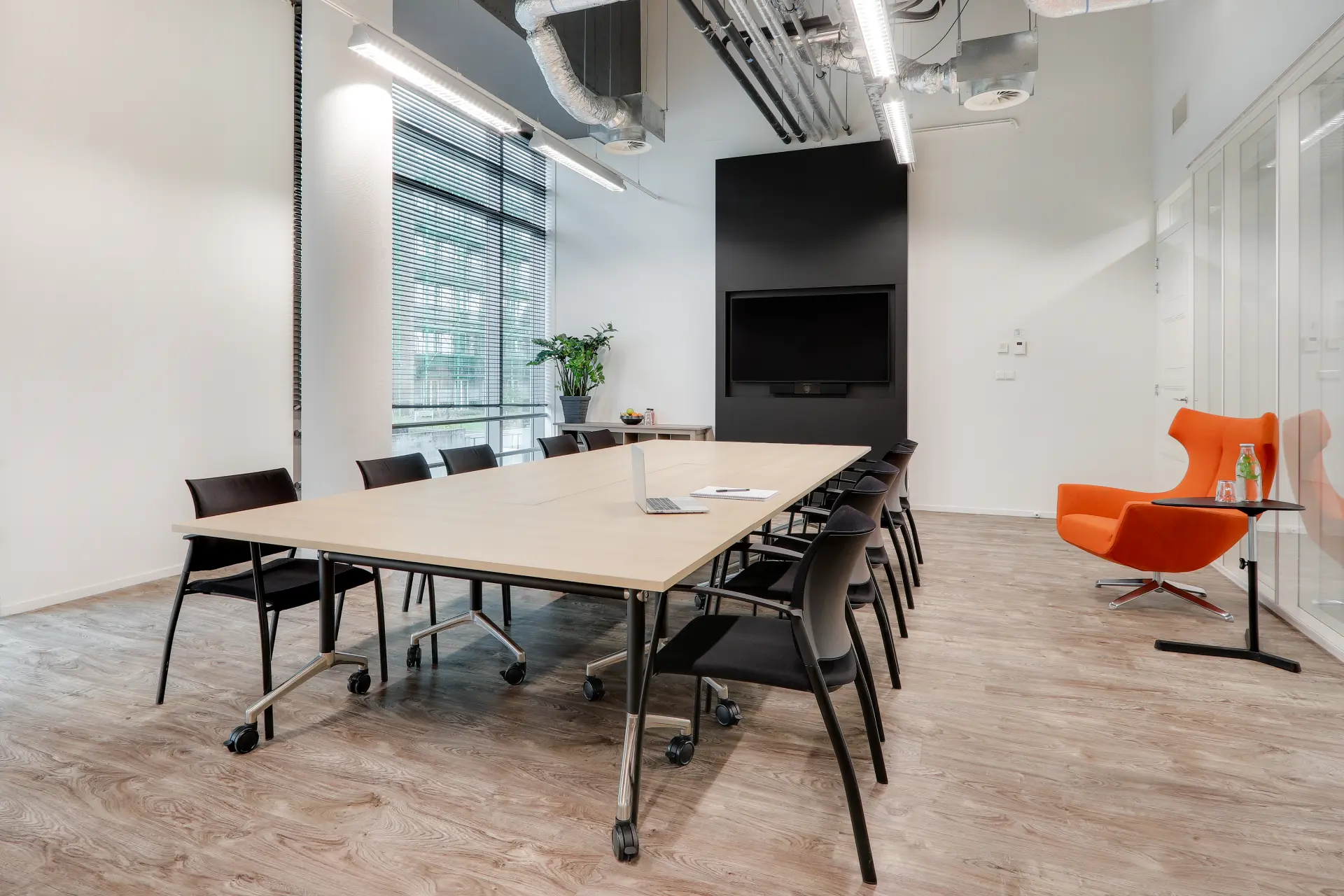 Hybrid meeting room (V3)