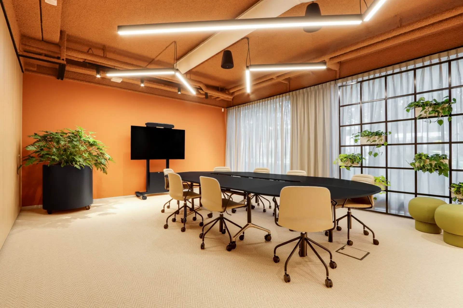 Hybrid meeting room (1)