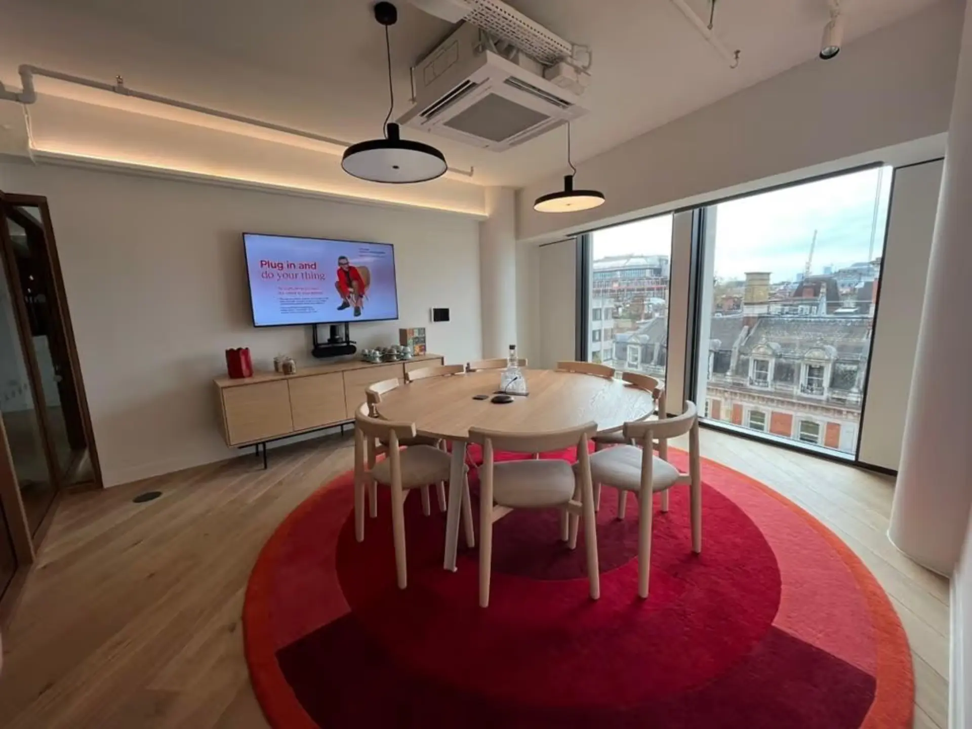 Meeting Room 5.04