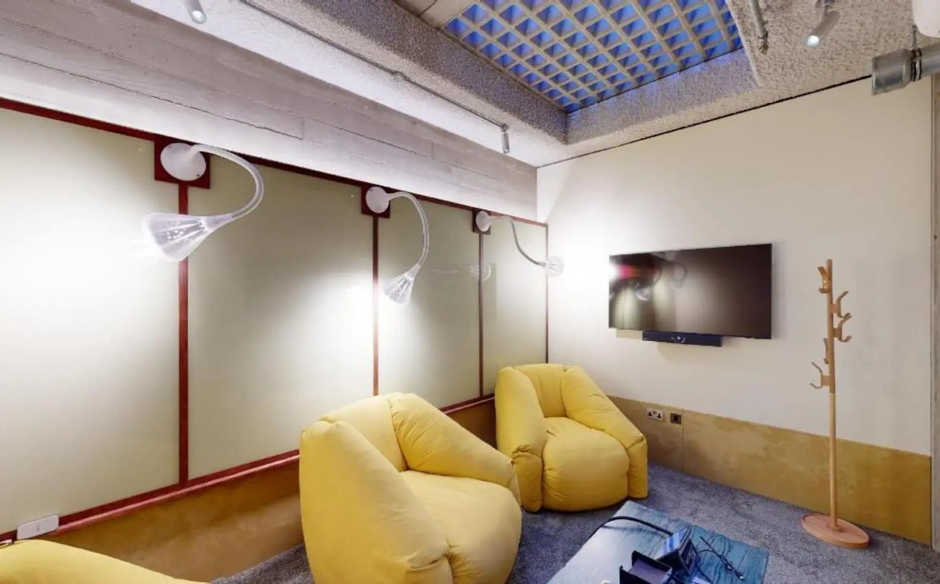 Meeting Room 6 - sofa room