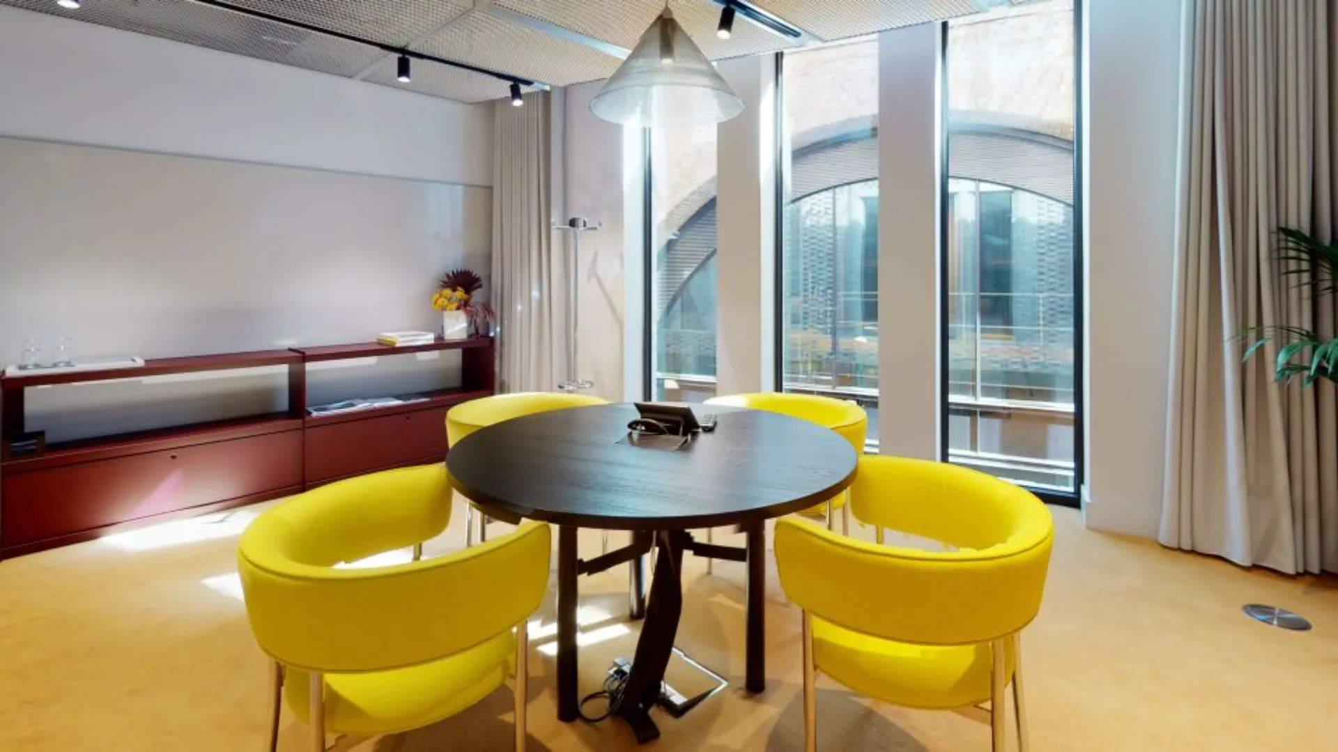 Meeting Room 05