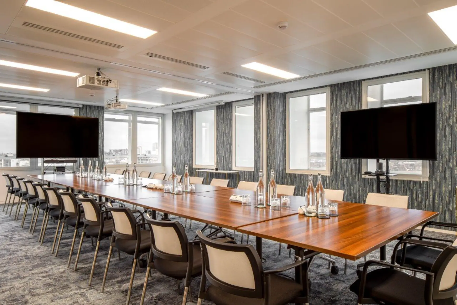 Wigmore & Regents Suite