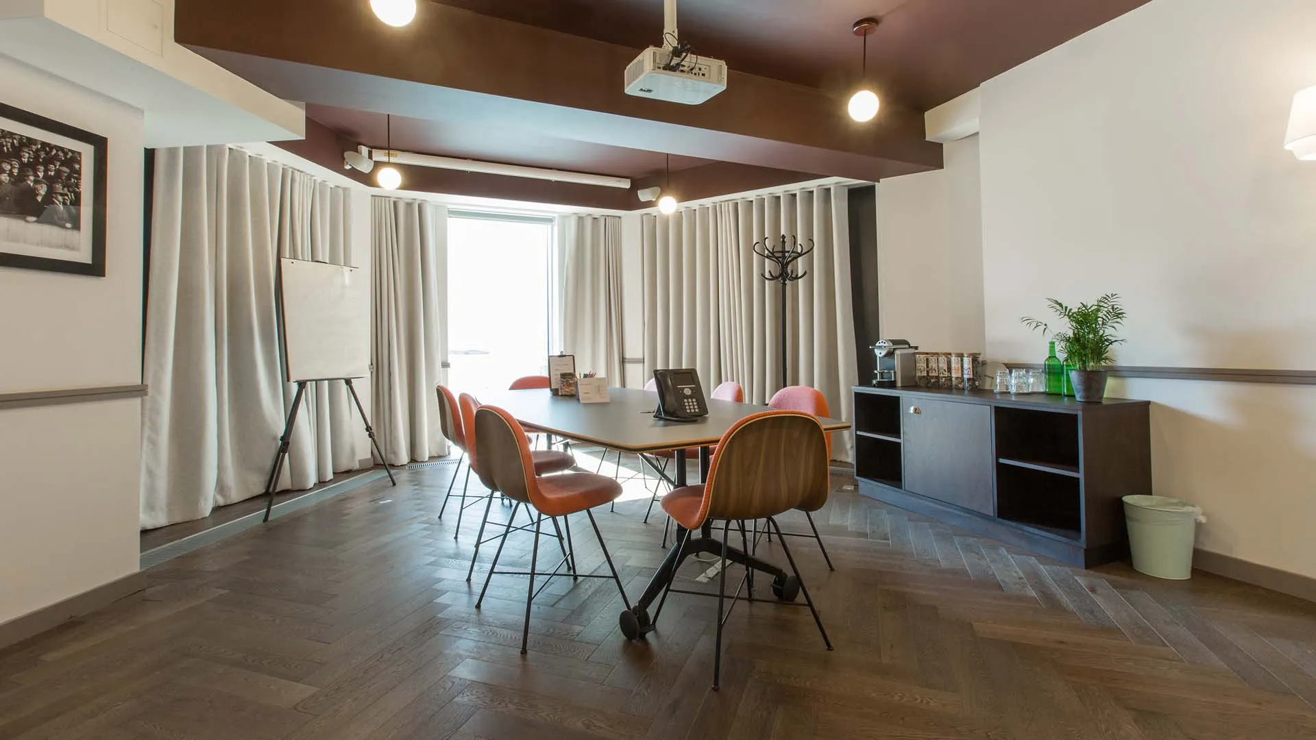 Meeting Room 7