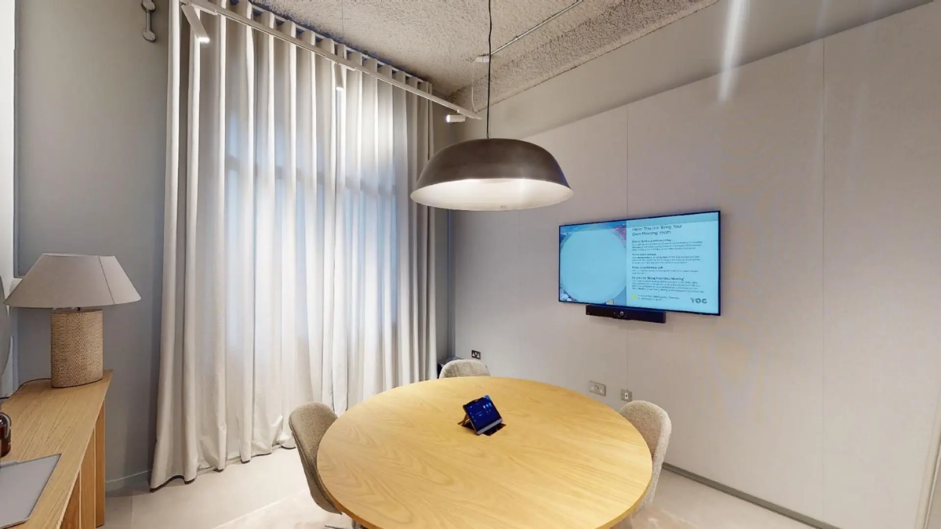 Meeting Room 03