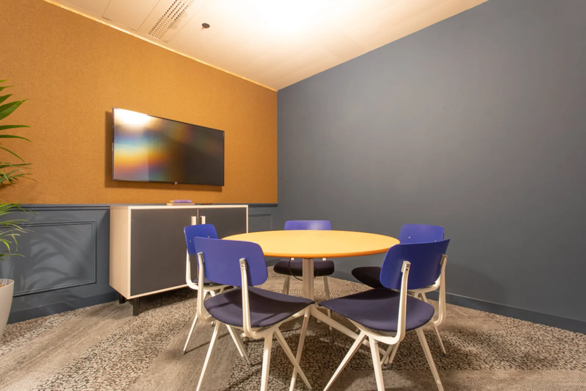 Meeting room 6-C