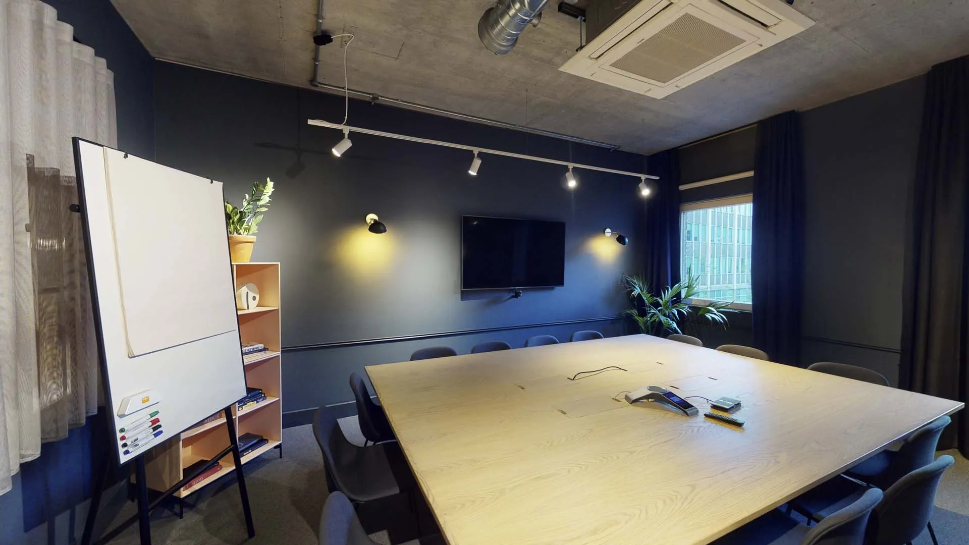 Meeting Room 13
