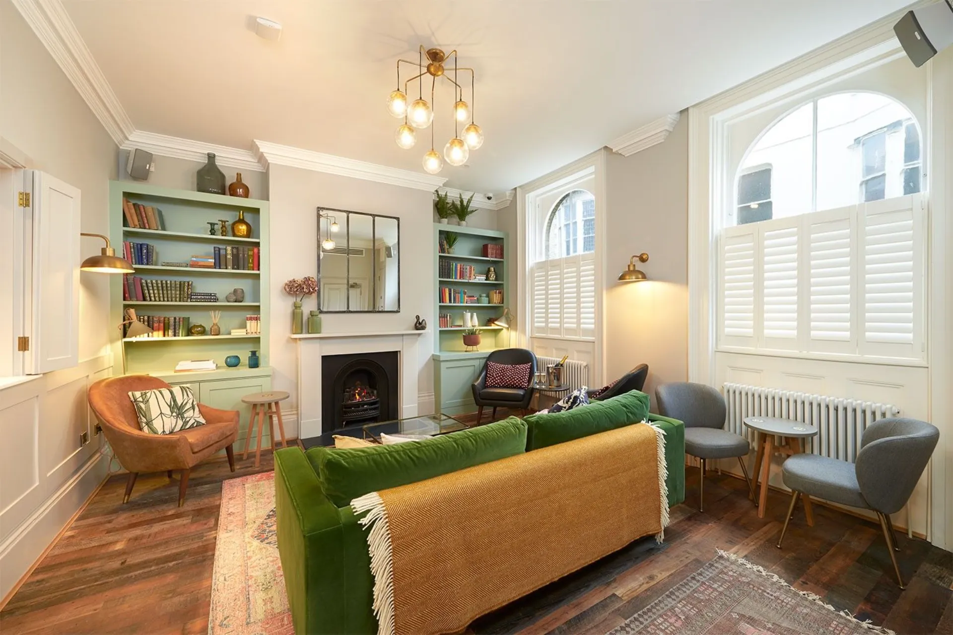 The Sitting Room and Bar